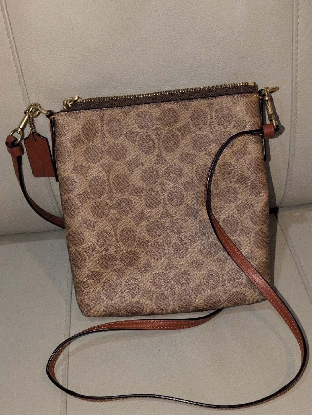 Coach Kitt Messenger Crossbody Bag - Picture 5 of 11